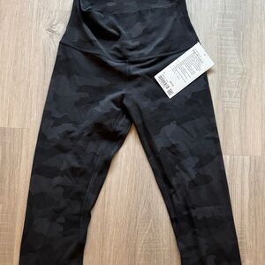 Lot of 2 New Size 6 Lululemon Align / Wunder Under Leggings